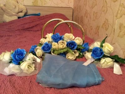 Лот: 7827094. Фото: 1. Свадебное украшение на машину. Свадебная атрибутика и декор