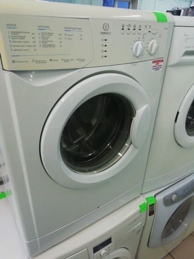 Лот: 15245147. Фото: 1. Стиральная машина Indesit WISL102. Стиральные машины