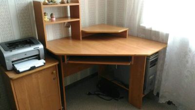 Лот: 11239833. Фото: 1. Стол. Компьютерные и письменные столы