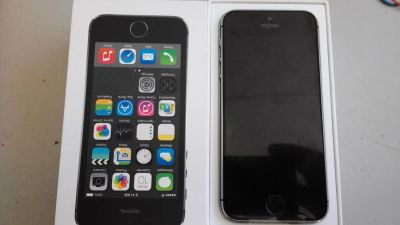 Лот: 4259838. Фото: 1. iPone 5s gray,16gb. Смартфоны