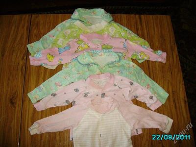 Лот: 1233610. Фото: 1. Распашонки и рубашонки. Ползунки, распашонки, слипы
