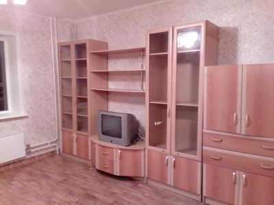 Лот: 7777050. Фото: 1. 1 комн 26 Б. Комиссаров 12000. Квартиры, студии