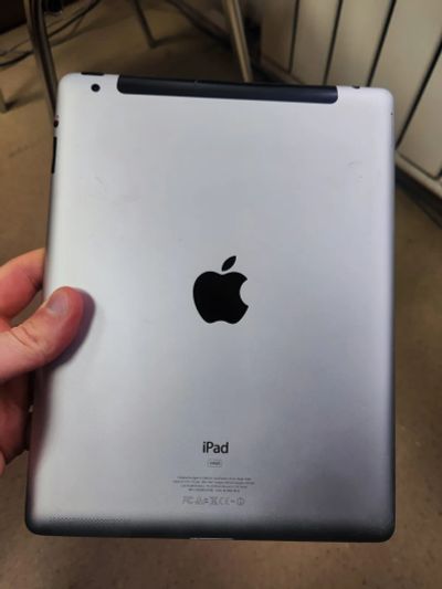 Лот: 20987532. Фото: 1. ipad a1396. Планшеты