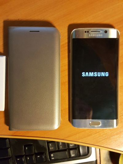 Лот: 12122084. Фото: 1. Samsung Galaxy S6 Edge (золотой... Смартфоны