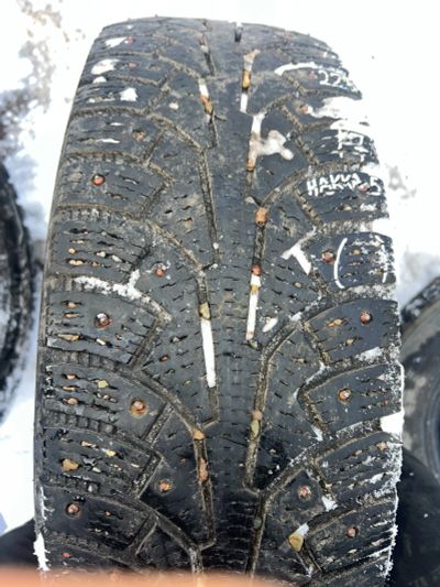 Лот: 25028389. Фото: 1. (1шт)225-65-17 Nokian Hakkapelitta... Шины