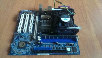 Лот: 4095261. Фото: 1. ASRock P4VM890 + Cel D 2.80/256... Материнские платы