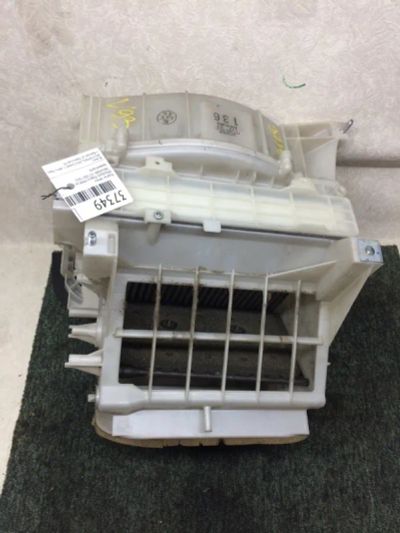 Лот: 21410458. Фото: 1. корпус печки Mitsubishi Pajero... Двигатель и элементы двигателя