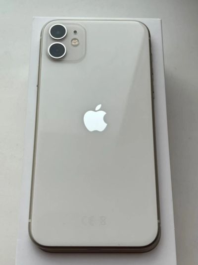 Лот: 18412738. Фото: 1. iPhone 11 Silver (белый). Смартфоны