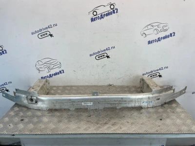 Лот: 24567105. Фото: 1. жесткость бампера BMW 5 Series... Двигатель и элементы двигателя