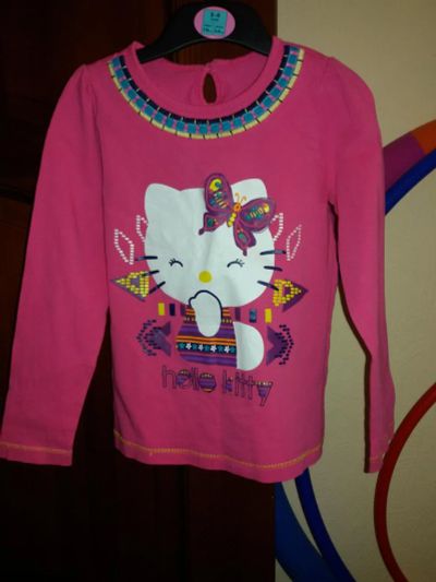 Лот: 7591484. Фото: 1. Лонгслив M&S Hello Kitty 5-6 лет... Футболки, поло, топы, лонгсливы