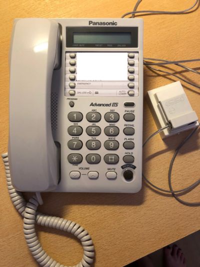 Лот: 11773011. Фото: 1. Стационарный телефон Panasonic... DECT и радиотелефоны