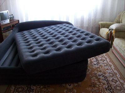 Лот: 6382466. Фото: 1. Надувая кровать с матрасом. Кровати