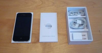 Лот: 4676416. Фото: 1. iphone 4s полностью рабочий без... Смартфоны