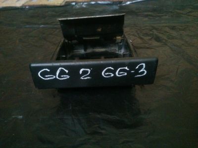 Лот: 12712817. Фото: 1. Пепельница Subaru Impreza GG2... Салон