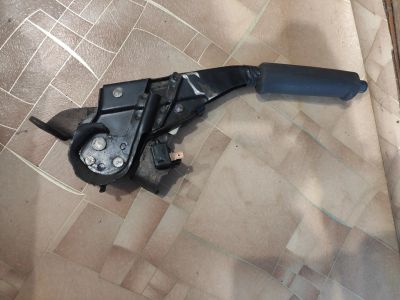Лот: 21424923. Фото: 1. Рычаг ручника Toyota Sprinter... Тормозная система