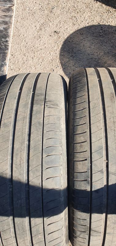 Лот: 19153505. Фото: 1. Michelin 215/55 R17 лето, 2 шт... Шины
