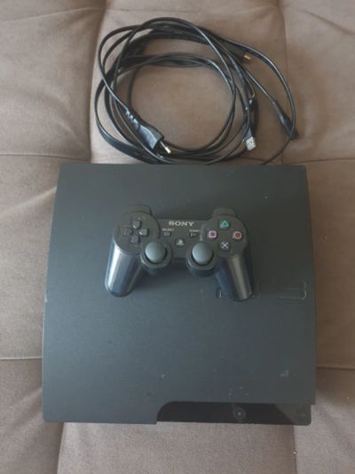 Лот: 17569505. Фото: 1. Консоль PlayStation 3 -- Читаем... Игровые приставки, консоли