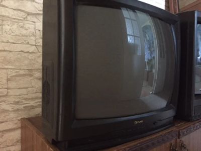 Лот: 8505707. Фото: 1. Цветной телевизор диагональ 50см. Телевизоры