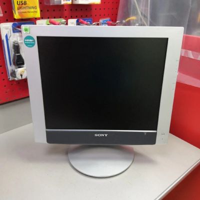 Лот: 16482368. Фото: 1. Монитор 17 дюймов Sony SDM-HX73... ЖК-мониторы
