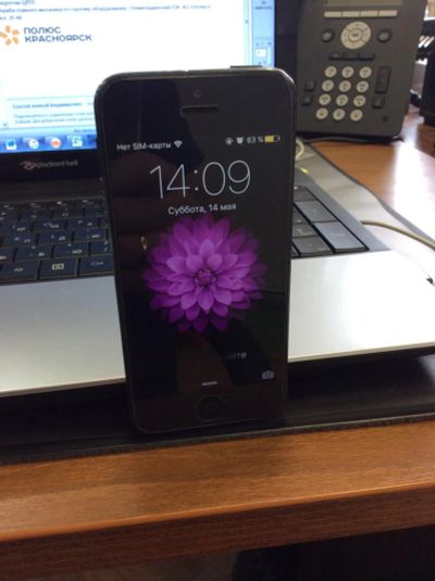 Лот: 7537978. Фото: 1. IPhone 5 (торг). Смартфоны