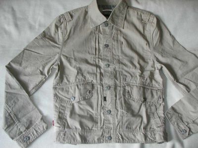 Лот: 5934099. Фото: 1. Куртка летняя Levis р.M(46/174-184... Верхняя одежда