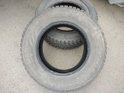 Лот: 14028293. Фото: 1. Шины Bridgestone R14 шипы б\у... Шины