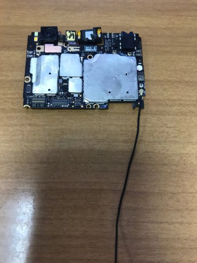 Лот: 10269585. Фото: 1. материнская плата xiaomi mi4c. Микросхемы и платы