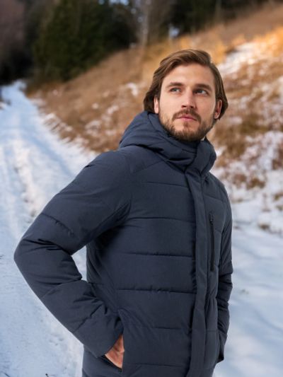 Лот: 23332896. Фото: 1. Пуховик мужской Outventure, Синий. Легкие куртки, толстовки