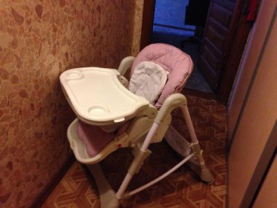 Лот: 4746229. Фото: 1. Стульчик для кормления HAPPY BABY... Стульчики для кормления