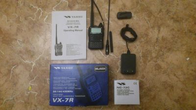 Лот: 6192989. Фото: 1. Радиостанция YAESU VX-7R. Рации, радиостанции