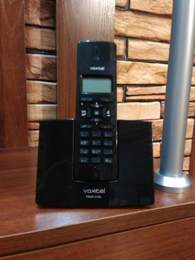 Лот: 8050585. Фото: 1. Продам радиотелефон voxtel profi... DECT и радиотелефоны