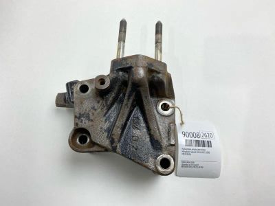 Лот: 23346319. Фото: 1. Кронштейн опоры двигателя Mitsubishi... Двигатель и элементы двигателя