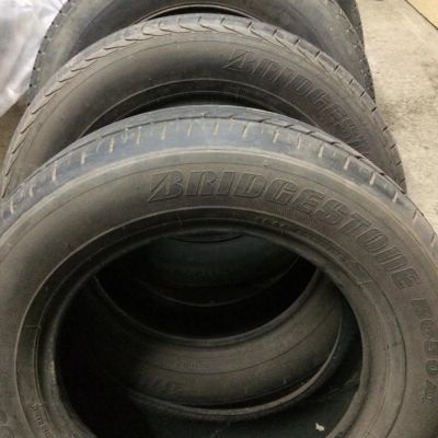 Лот: 7289058. Фото: 1. 2 колеса Bridgestone 185/65/R14. Шины