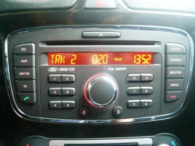 Лот: 6636184. Фото: 1. Штатная автомагнитола Ford. Автомагнитолы