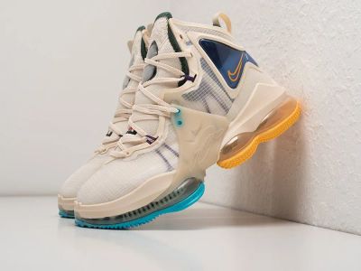 Лот: 20244574. Фото: 1. Кроссовки Nike Lebron XIX. Кеды, кроссовки, слипоны