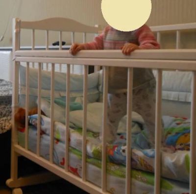 Лот: 11254473. Фото: 1. Кроватка белая + матрац. Другое (дети растут)
