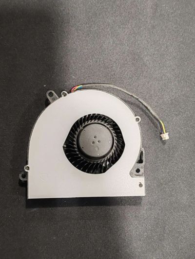 Лот: 24912163. Фото: 1. Кулер для ноутбука Asus X75A XJ4... Системы охлаждения