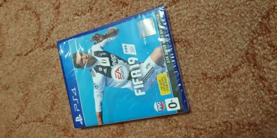 Лот: 12420225. Фото: 1. FIFA 19 PS4 новый диск в упаковке. Игры для консолей