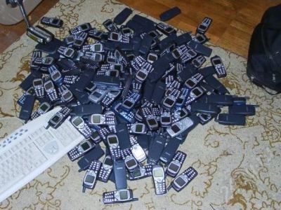 Лот: 298218. Фото: 1. шесть телефонов одним лотом!предлогайте... Кнопочные мобильные телефоны