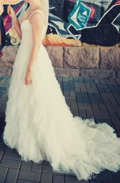 Лот: 2400643. Фото: 1. Свадебное платье. Свадебные платья