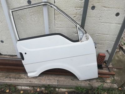 Лот: 16686155. Фото: 1. Дверь Mazda Bongo. Кузов