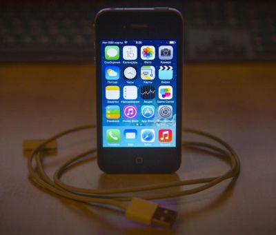 Лот: 5965972. Фото: 1. iphone 4 8gb black. Смартфоны