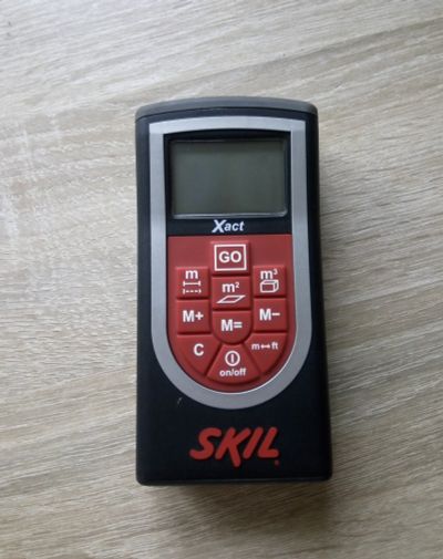 Лот: 15348159. Фото: 1. Лазерный дальномер Skil Xact 0530. Электроинструмент
