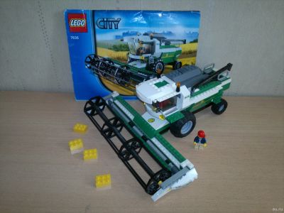 Лот: 14359507. Фото: 1. Лего Lego City 7636 Комбайн. Конструкторы