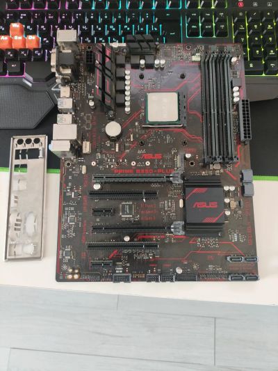 Лот: 25755836. Фото: 1. AMD Ryzen 5 1600 ( 6 ядер 12 потоков... Комплекты запчастей