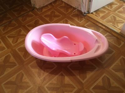 Лот: 9045710. Фото: 1. ванночка и горка для купания. Ванночки, сиденья, горшки
