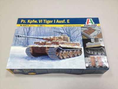 Лот: 4484984. Фото: 1. Sd.Kfz.VI Tiger Ausf.E with Photo... Военная техника