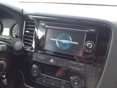 Лот: 9117950. Фото: 1. Магнитола Mitsubishi сенсорная... Автомагнитолы