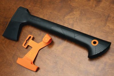 Лот: 7798538. Фото: 1. Fiskars топор. Solid малый. Made... Ручной инструмент