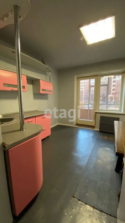 Лот: 20845187. Фото: 1. Продам 3-комн. кв. 80.6 кв.м... Квартиры, студии